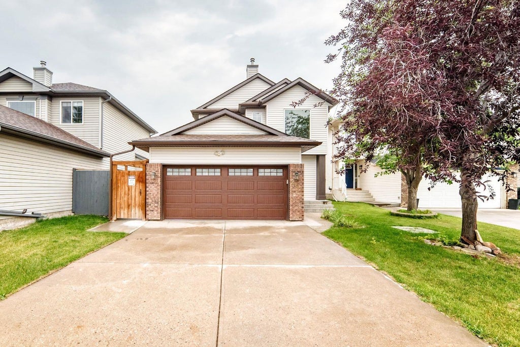 Photo of 262 Coventry Court NE, Calgary, AB T3K 5E8 (MLS # A2352253)