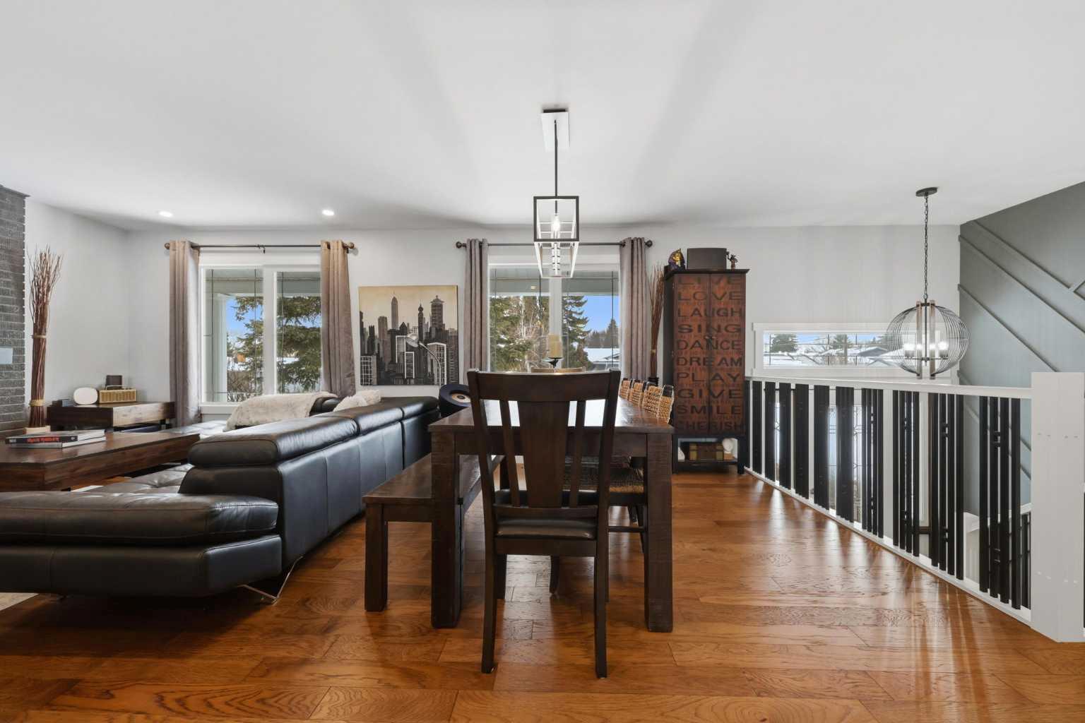 1015 Maplecroft Road SE