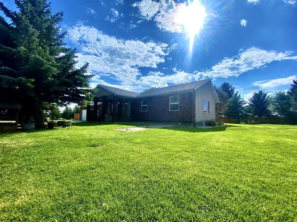 Photo of 94050 Range Rd 214A, Rural Lethbridge County, AB T0K 0T0 (MLS # A2305478)