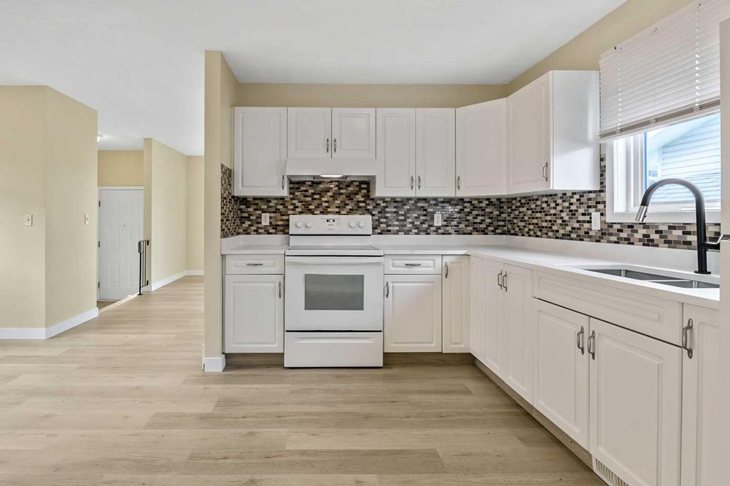 Photo of 27 Aberdare Crescent NE, Calgary, AB T2A 6T5 (MLS # A2311862)