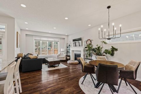 65 Sunrise Crescent Cochrane AB T4C 0Z6