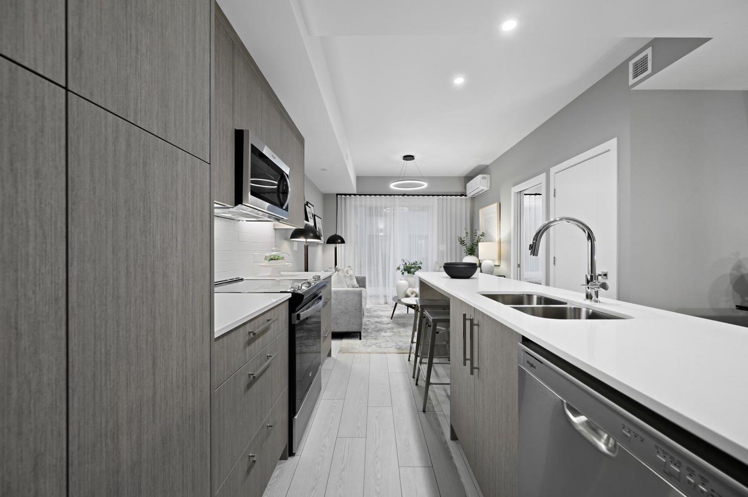 310 15 Avenue SW 213