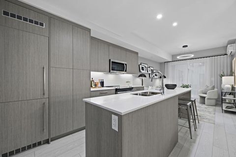 310 15 Avenue SW 213 Calgary AB T2R 1S9