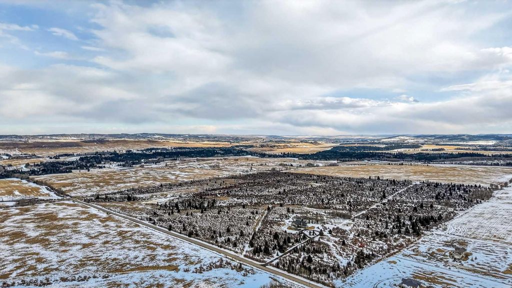 Photo of 240 Street 210 Avenue, Rural Foothills County, AB T0L 1W4 (MLS # A2289959)