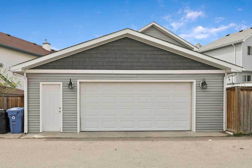 130 Taravista Court NE