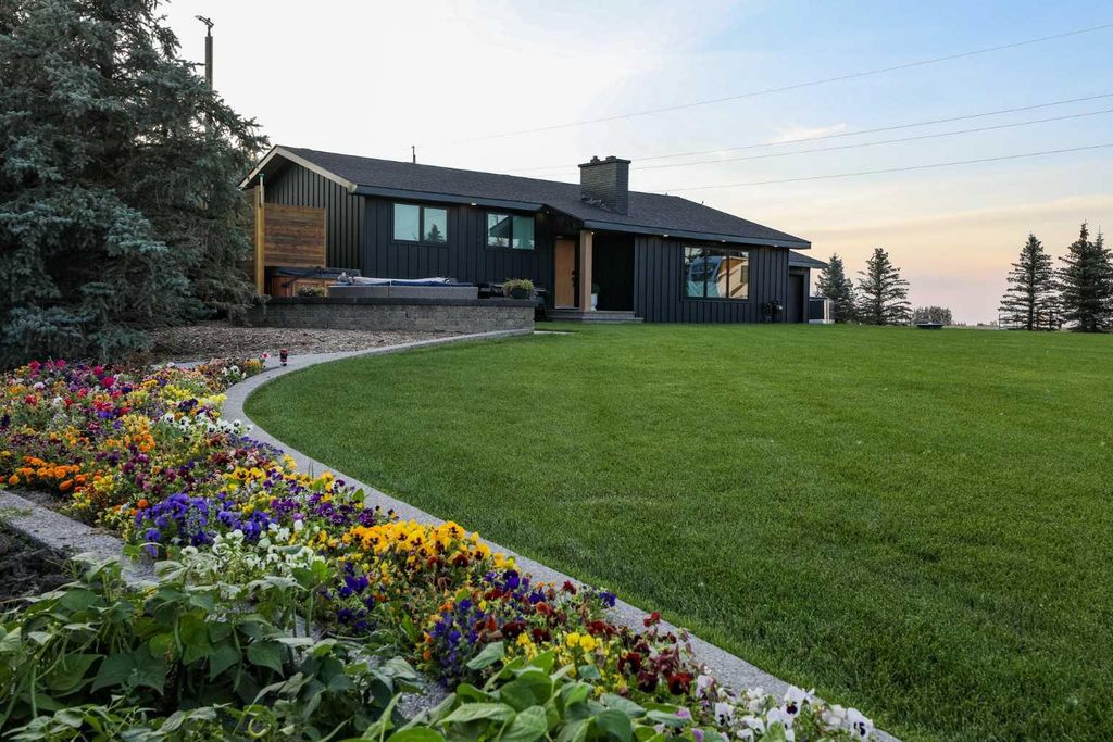 Photo of 223001 TWP 9-2, Coalhurst, AB T0L 0V0 (MLS # A2293137)