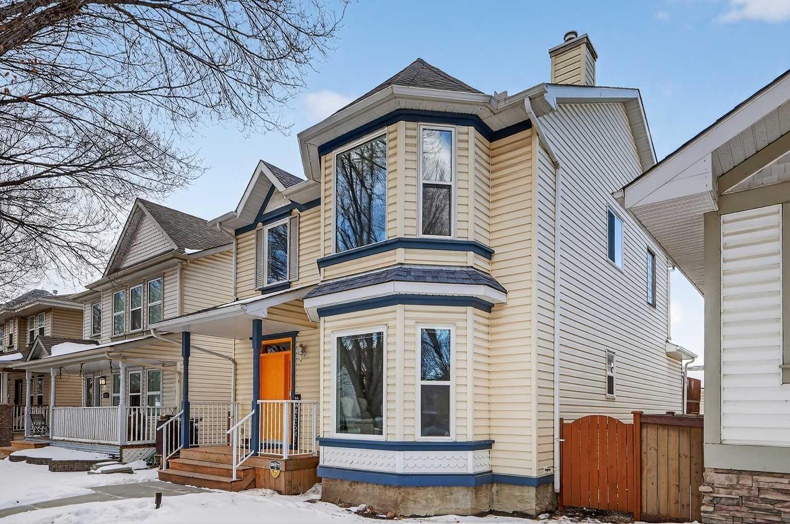 1153 Prestwick Circle SE