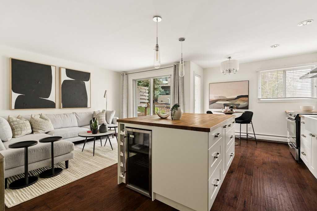 1721 13 Street SW 203