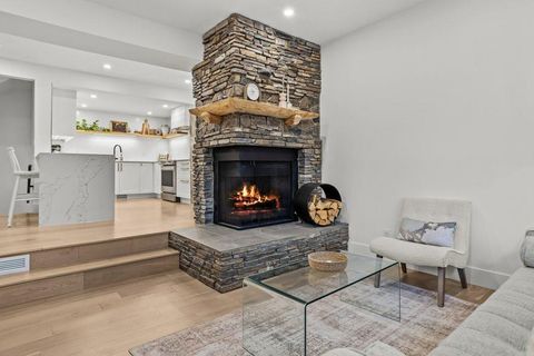 833 5th Street 1 Canmore AB T1W 2G1