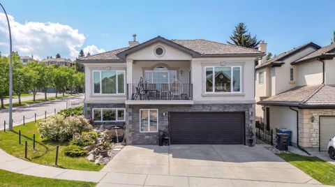 154 Sienna Ridge Landing SW Calgary AB T3H 3T1