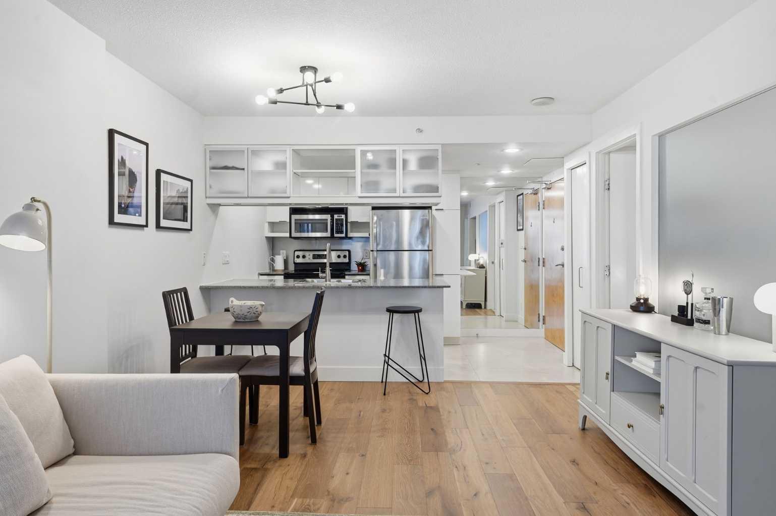 1110 11 Street SW 1109