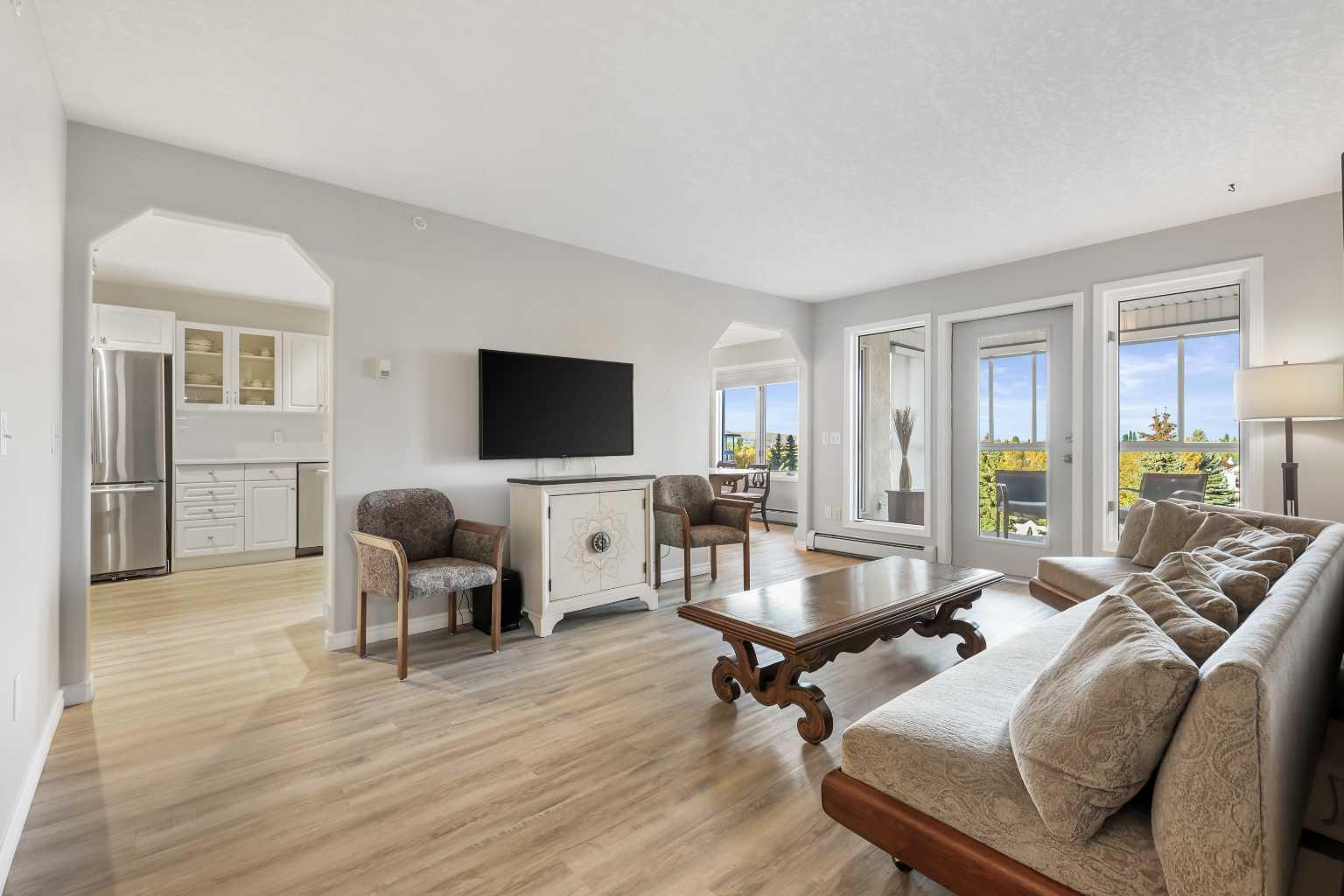 7239 Sierra Morena Boulevard SW 404