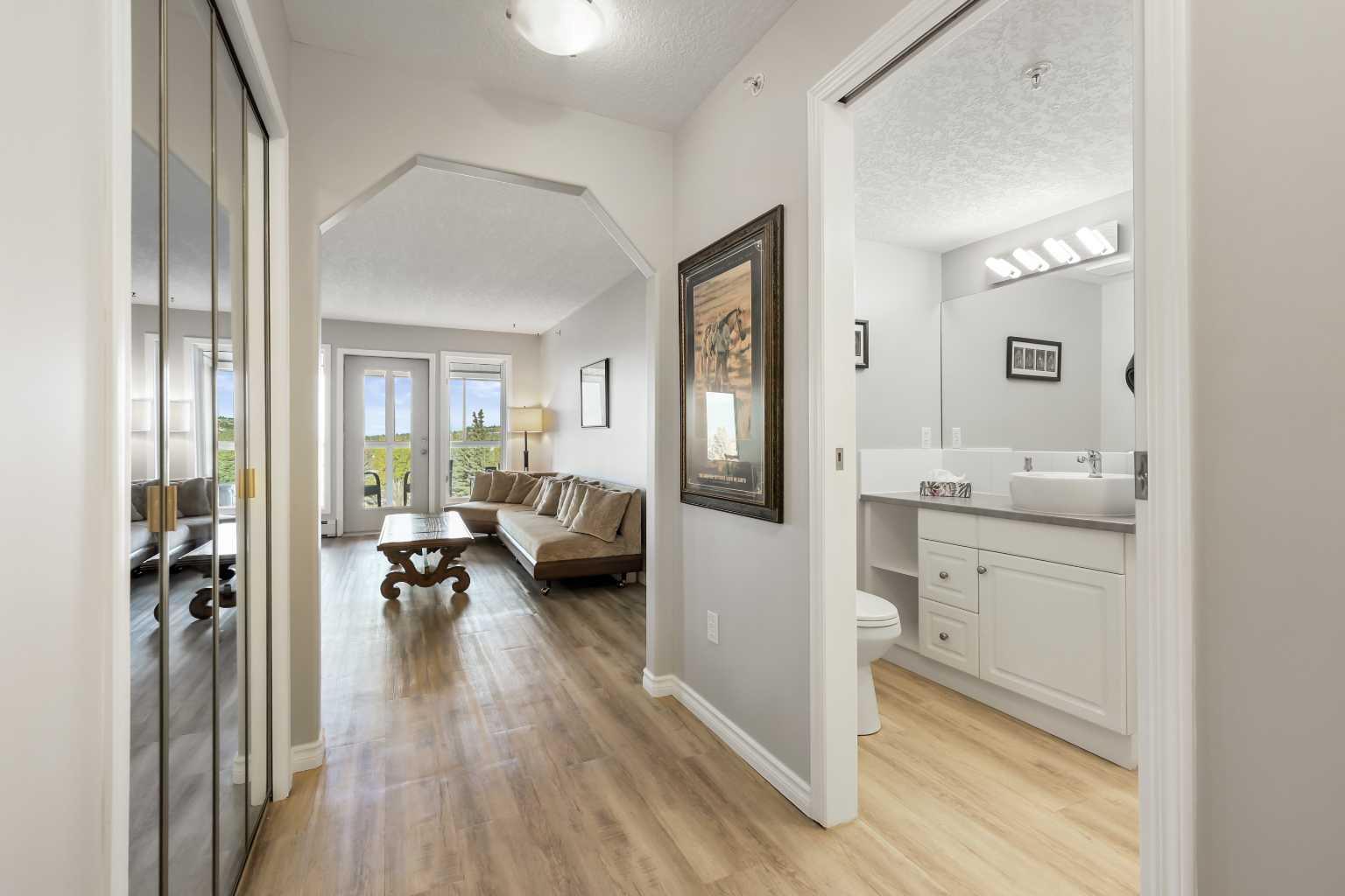 7239 Sierra Morena Boulevard SW 404