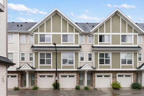 Photo of 172 New Brighton Point SE, Calgary, AB T2Z 1B7 (MLS # A2244520)