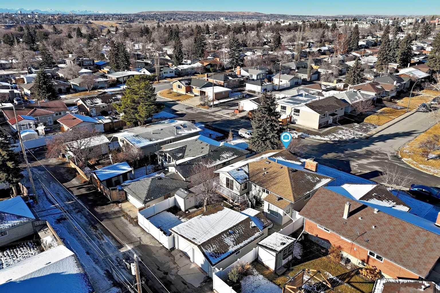 2119 Mackid Crescent NE