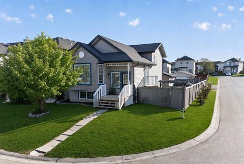 Photo of 160 Citadel Bluff Close NW, Calgary, AB T3G 5E3 (MLS # A2310543)