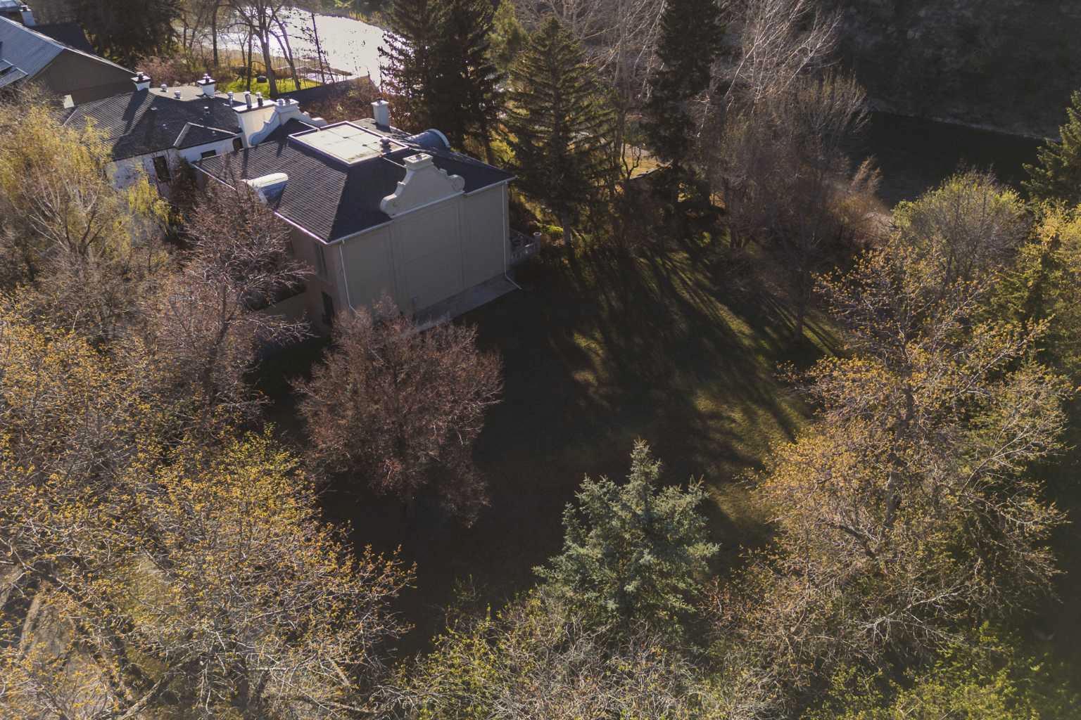 1302 Riverdale Avenue SW