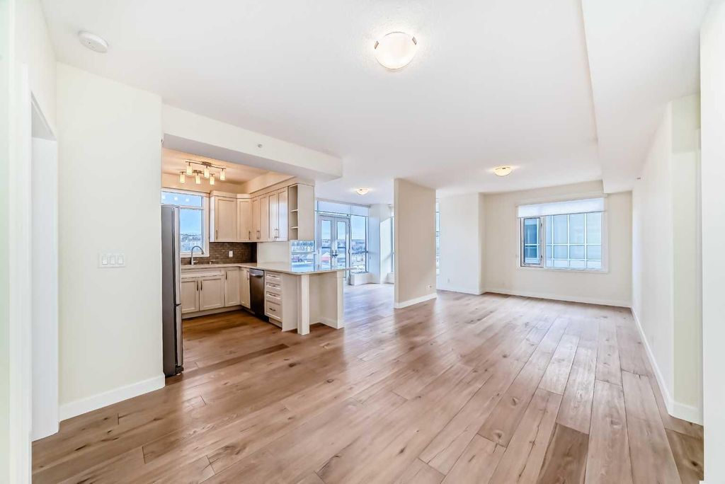 Photo of 16 Varsity Estates Circle NW #802, Calgary, AB T3A 2C5 (MLS # A2285278)