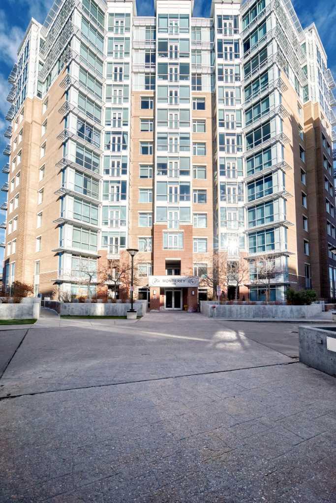 16 Varsity Estates Circle NW 802