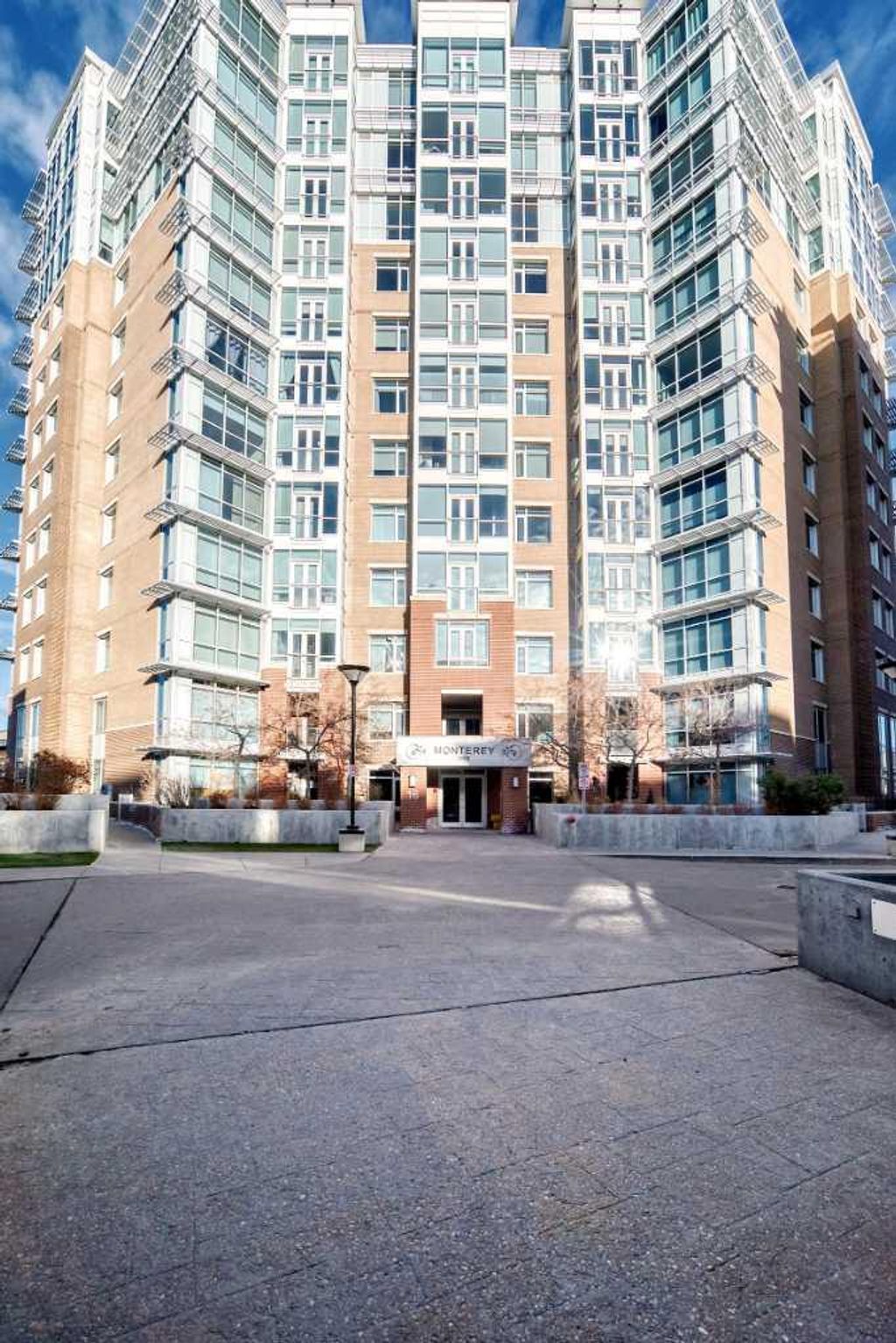 Photo of 16 Varsity Estates Circle NW #802, Calgary, AB T3A 2C5 (MLS # A2285278)