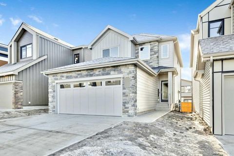 Photo of 400 Heartwood Grove SE, Calgary, AB T3M 2K1 (MLS # A2308775)