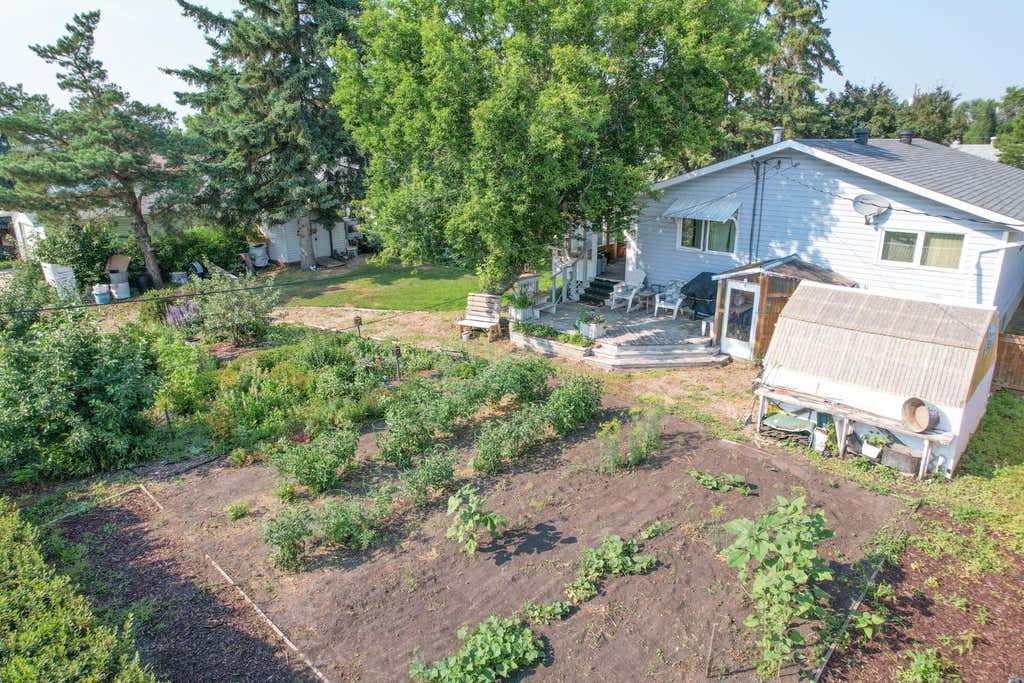 Photo of 5016 48 Avenue, Bashaw, AB T0B 0H0 (MLS # A2332949)