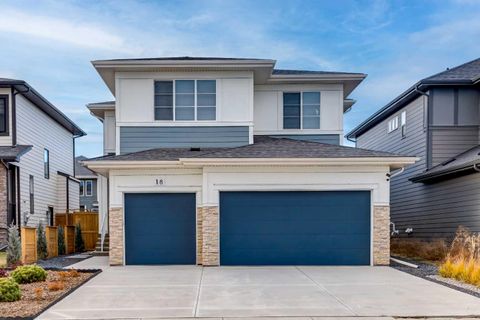 18 South Shore Bay Chestermere AB T1X 2R9
