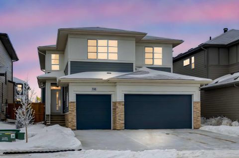 18 South Shore Bay Chestermere AB T1X 2R9