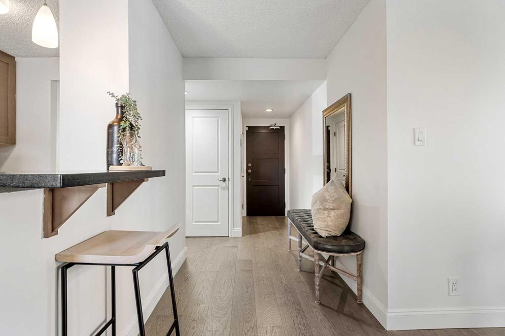 Photo of 733 14 Avenue SW #101, Calgary, AB T2R 0N3 (MLS # A2300988)