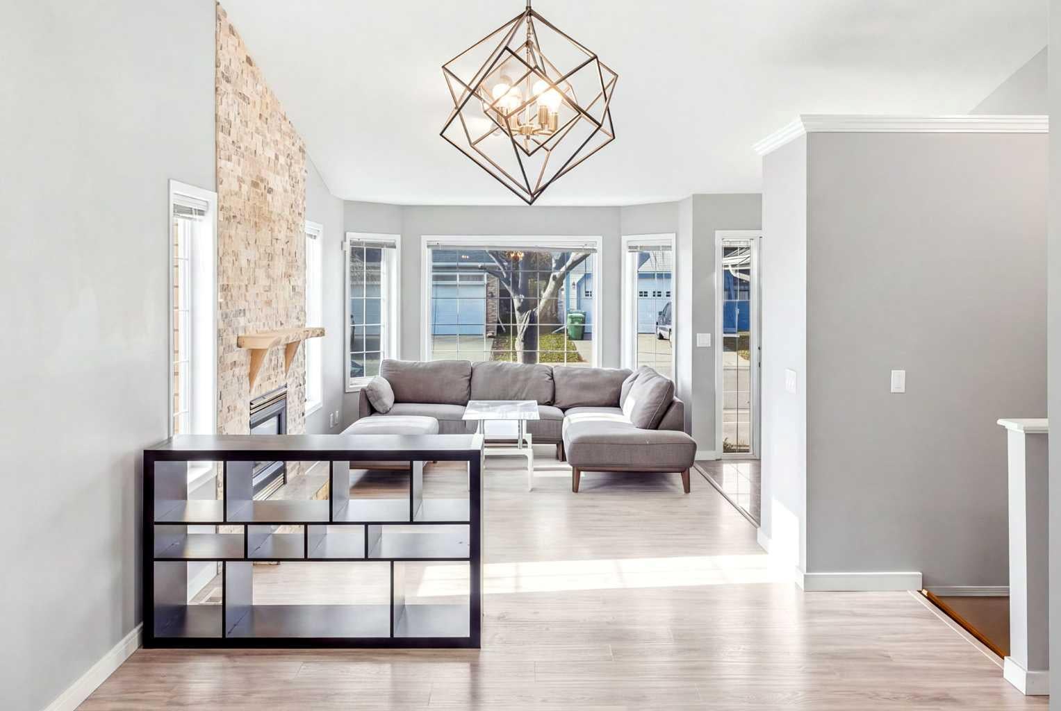 175 Lakeview Cove