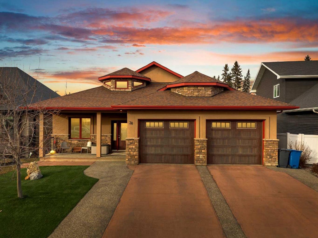 Photo of 38 Grove Close, Red Deer, AB T4P 0P4 (MLS # A2351477)