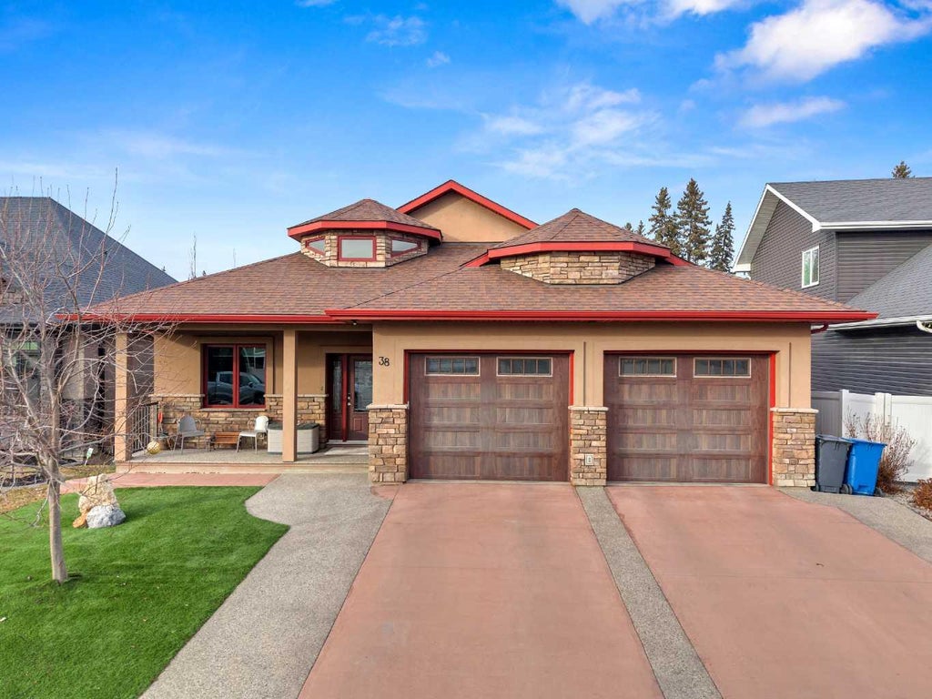 Photo of 38 Grove Close, Red Deer, AB T4P 0P4 (MLS # A2351477)