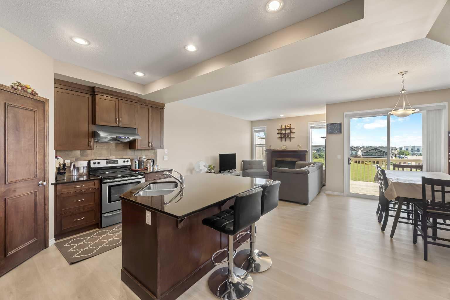 32 Panatella Common NW