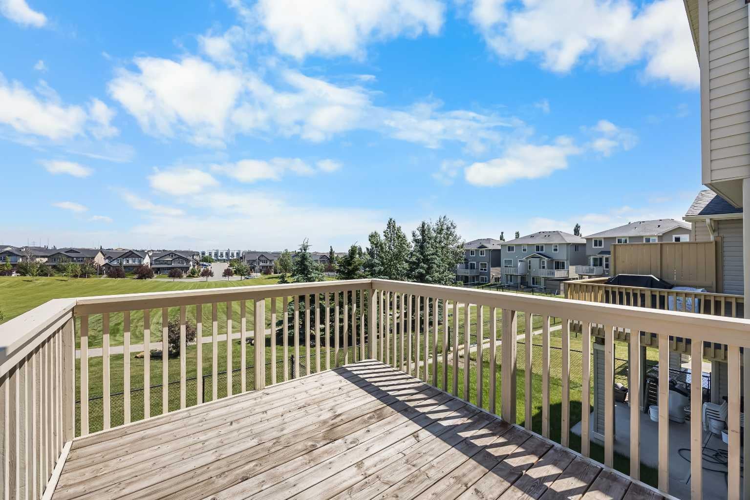 32 Panatella Common NW