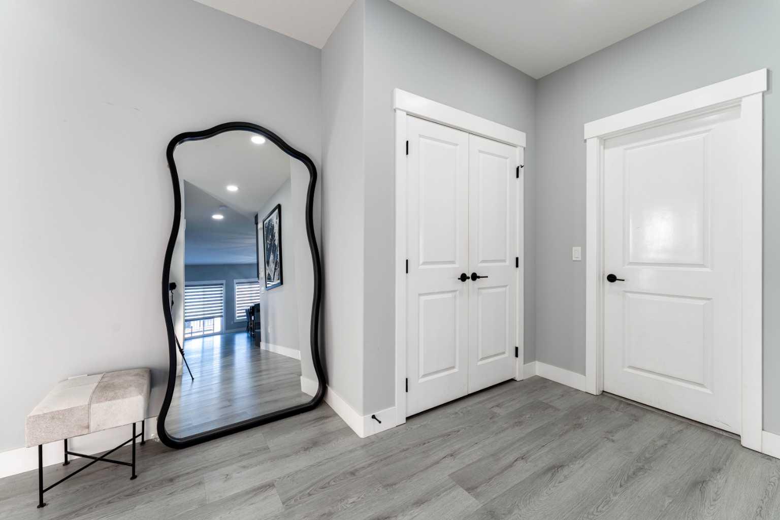 1120 Iron Landing Way