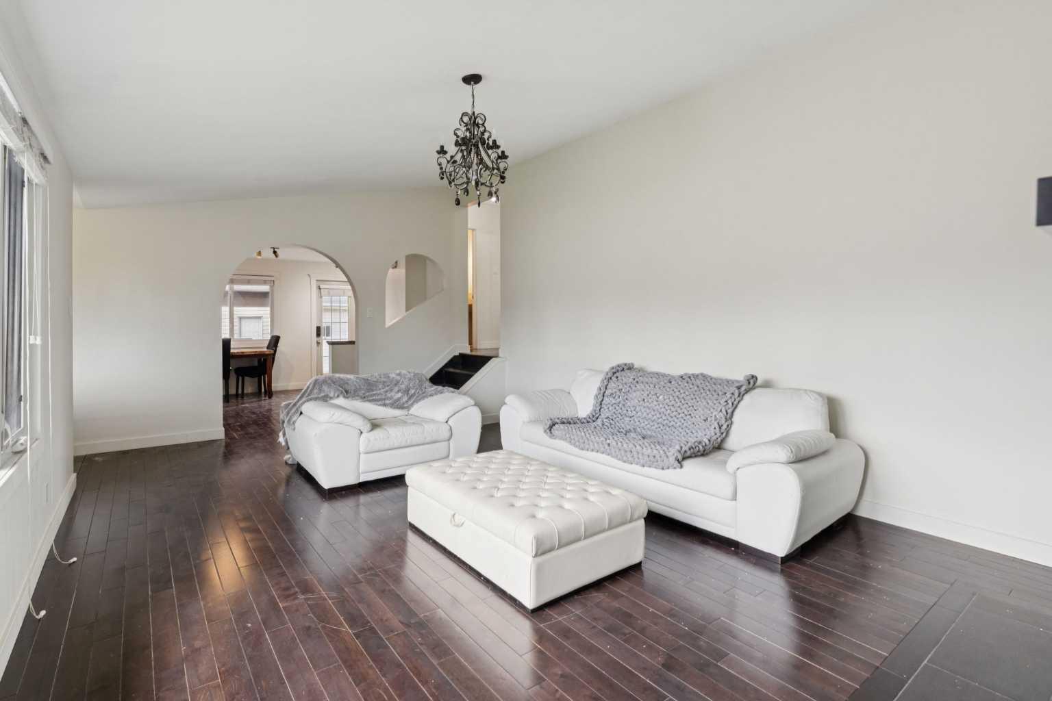 214 Springwood Place SW