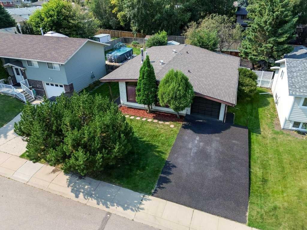Photo of 18 Odell Green, Red Deer, AB T4N 1H7 (MLS # A2341132)
