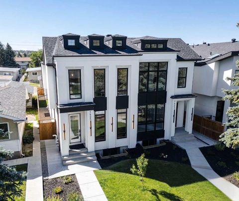 1425 44 Street SW Calgary AB T3C 2A7