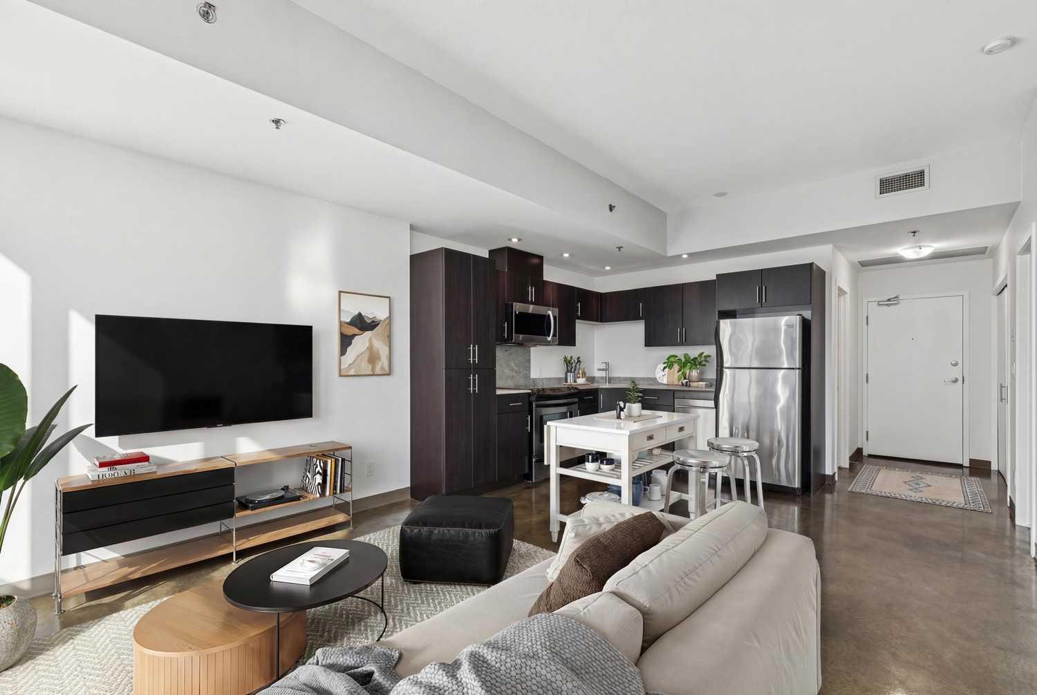 135 13 Avenue SW 1407