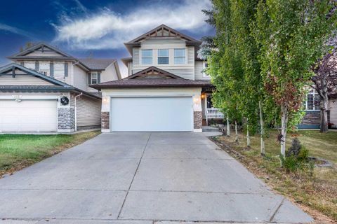 Photo of 181 Chapala Drive SE, Calgary, AB T3X 3S9 (MLS # A2260224) Photo of 181 Chapala Drive SE, Calgary, AB T3X 3S9 (MLS # A2260224)