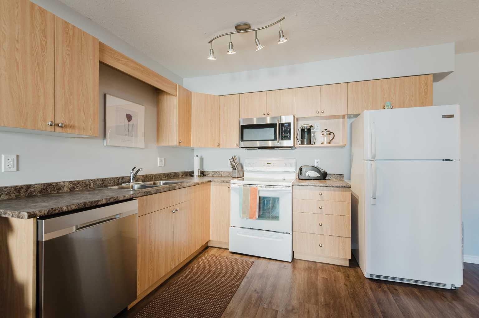12015 Royal Oaks Drive 202