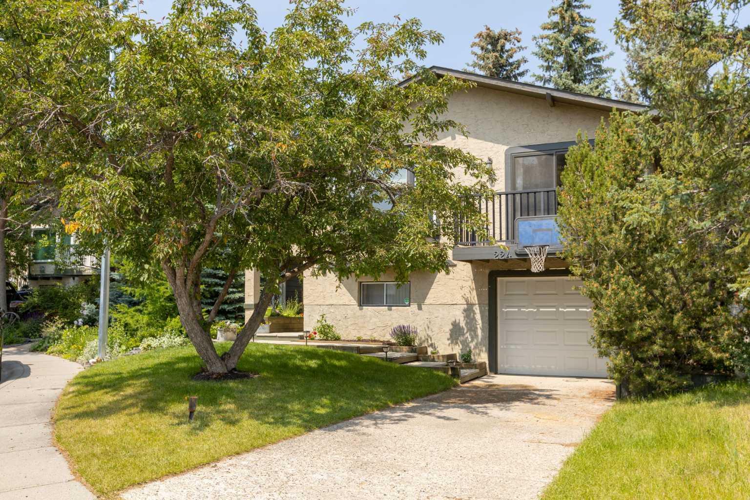 224 Sandstone Place NW