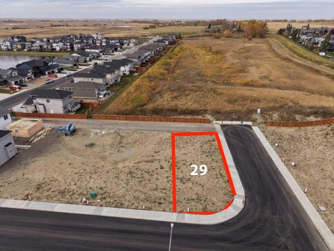 Photo of 4 Lakewood Way, Strathmore, AB T1P 2J5 (MLS # A2353665)