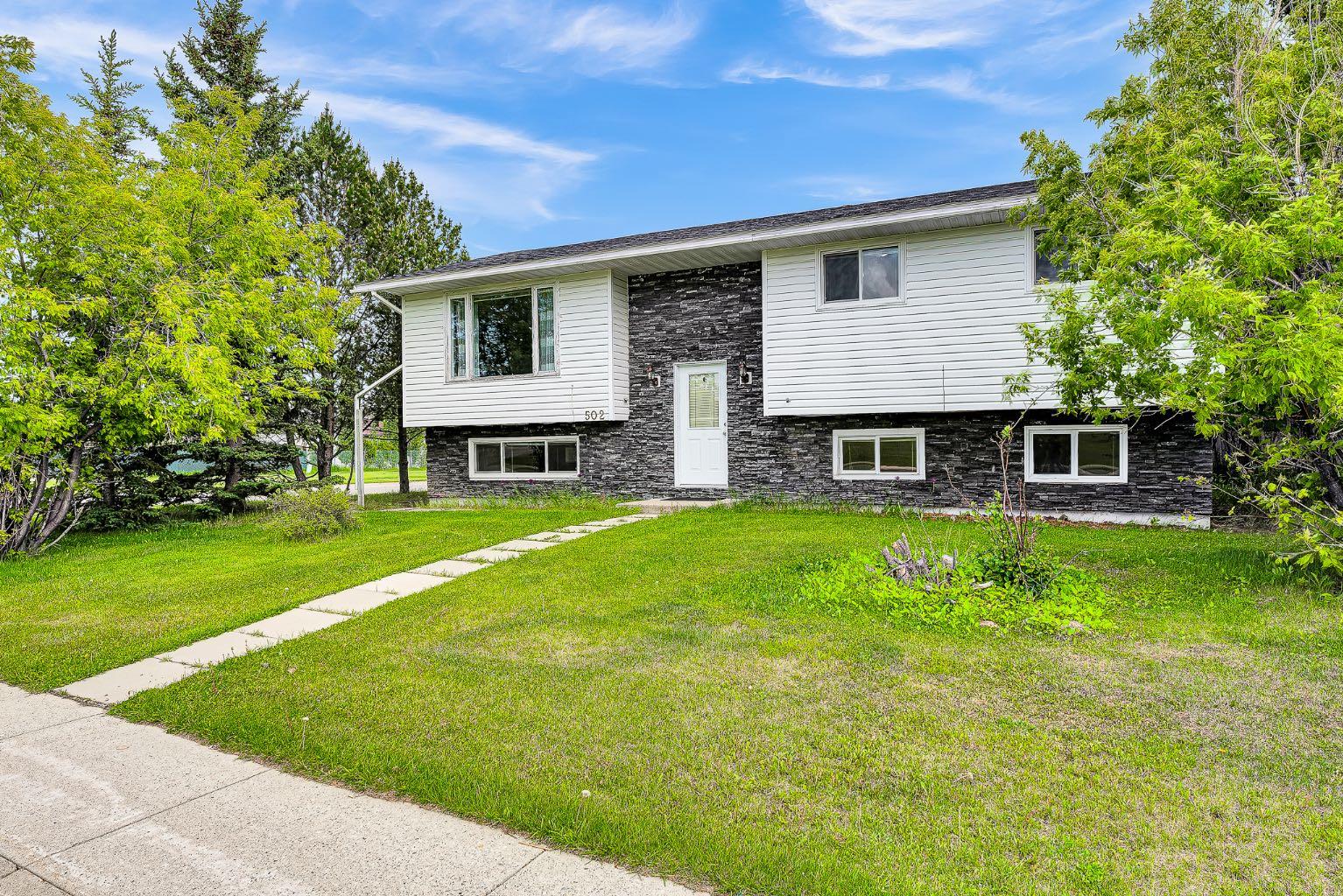 502 Maplewood Drive