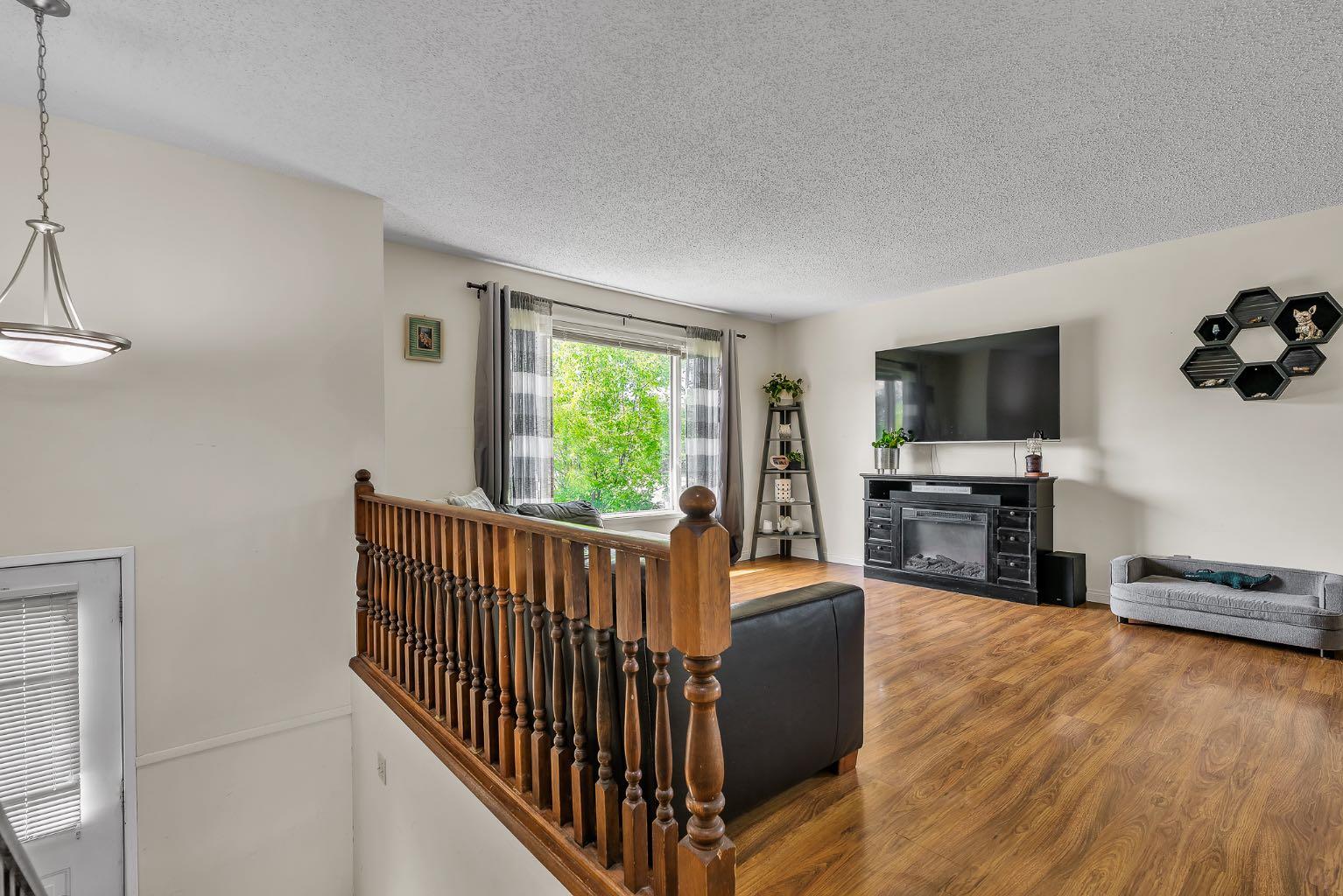 502 Maplewood Drive