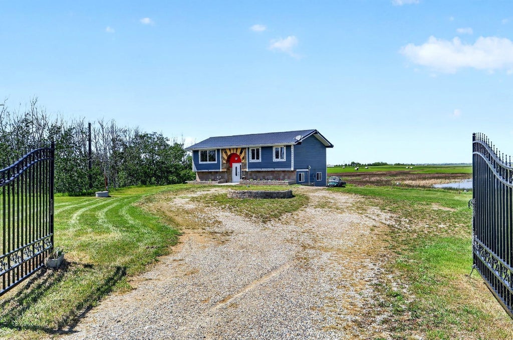 Photo of 232054 Range Road 243A, Namaka, AB T1P 0N3 (MLS # A2319857)