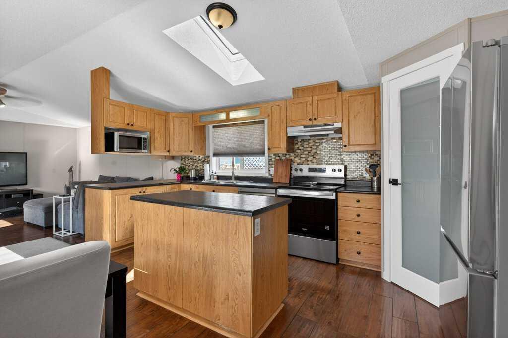 3223 83 Street NW 516