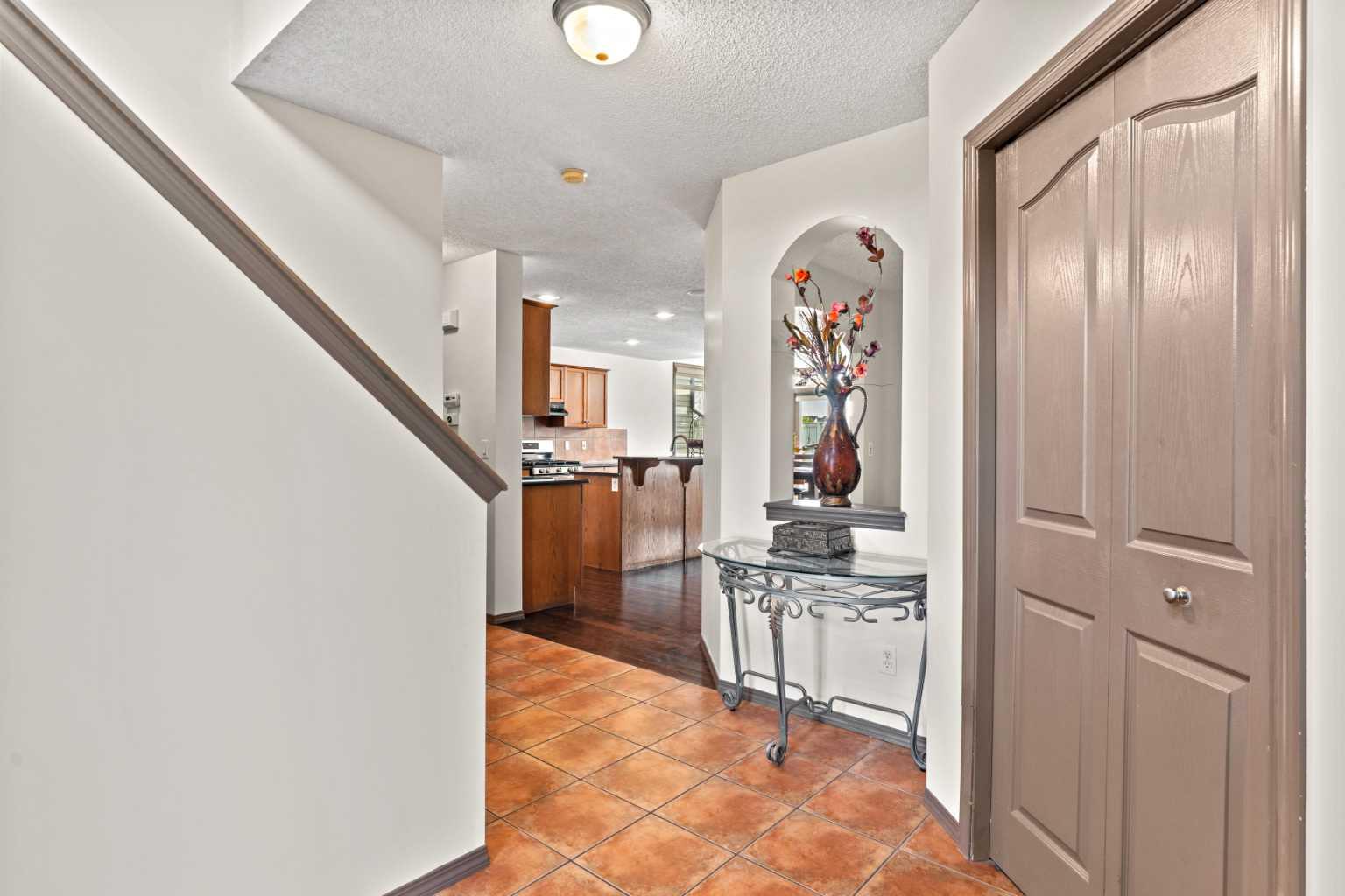 90 New Brighton Manor SE