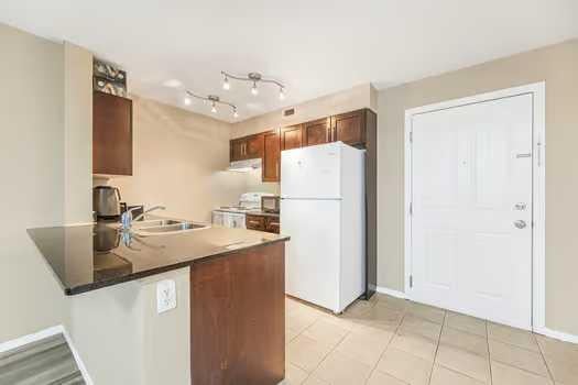 355 Taralake Way NE 215