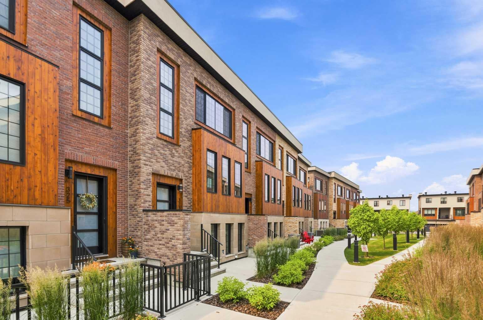 81 Greenbriar Place NW 323